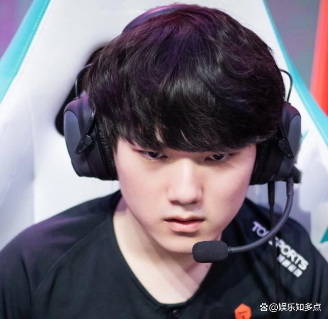 JackeyLove官方宣布比赛局势复杂新规，拜仁引发争议！观众掌声雷动(jackeylove比赛视频)-九游游戏中心