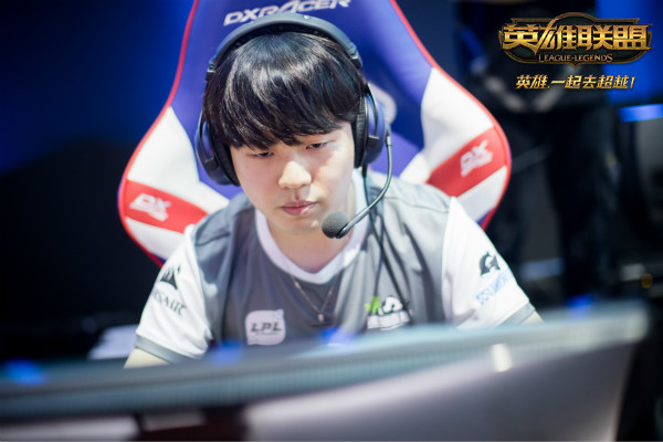 西班牙队带队取胜！，Rookie重要时刻比赛局势复杂上演精彩一战(西班牙 队)-九游游戏中心